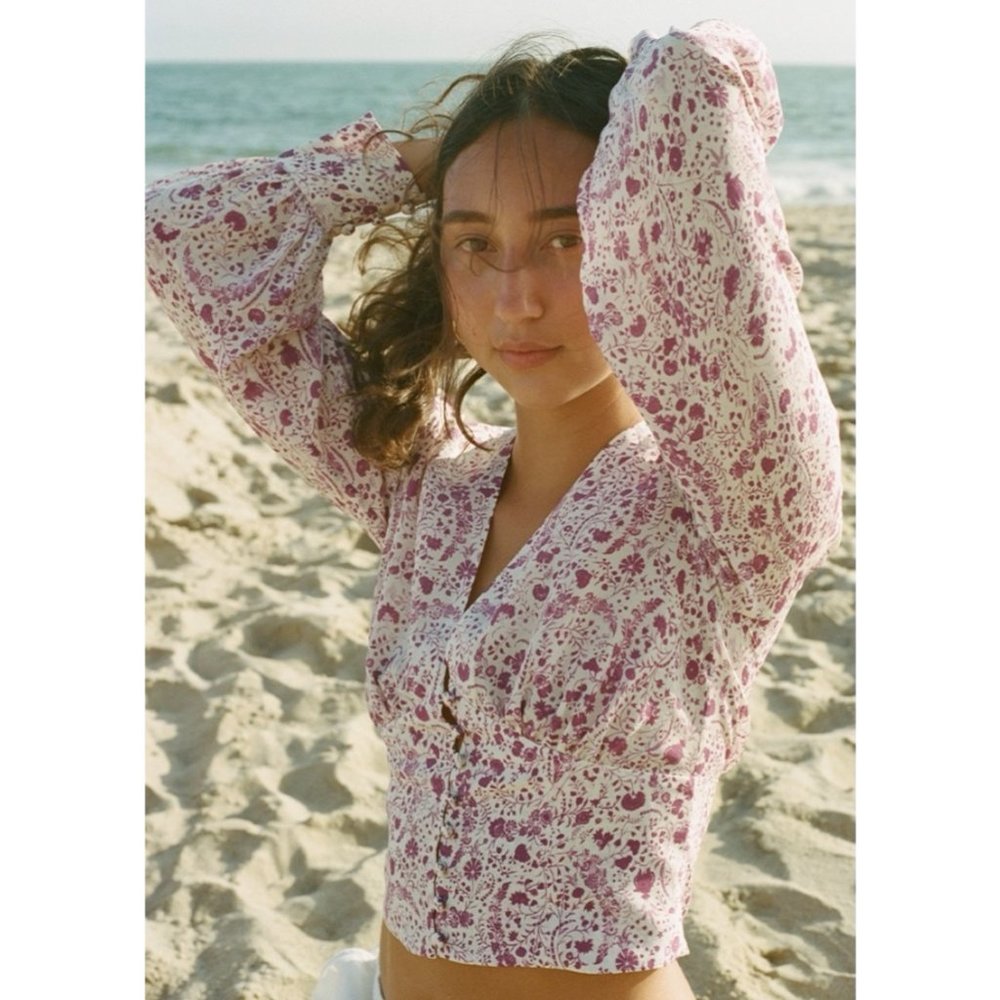 REALISATION Ivory/Purple 'The Kaia' in Mystical Print Top